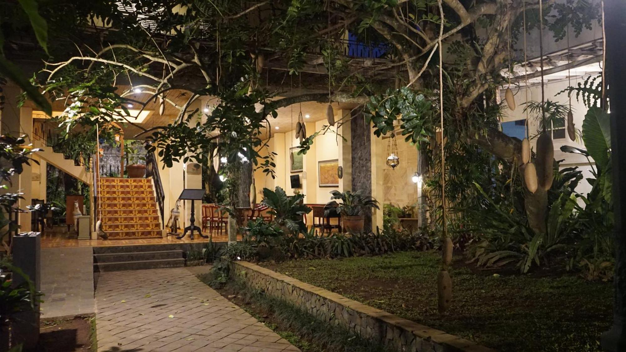 Kayu Arum Resort Salatiga Kültér fotó