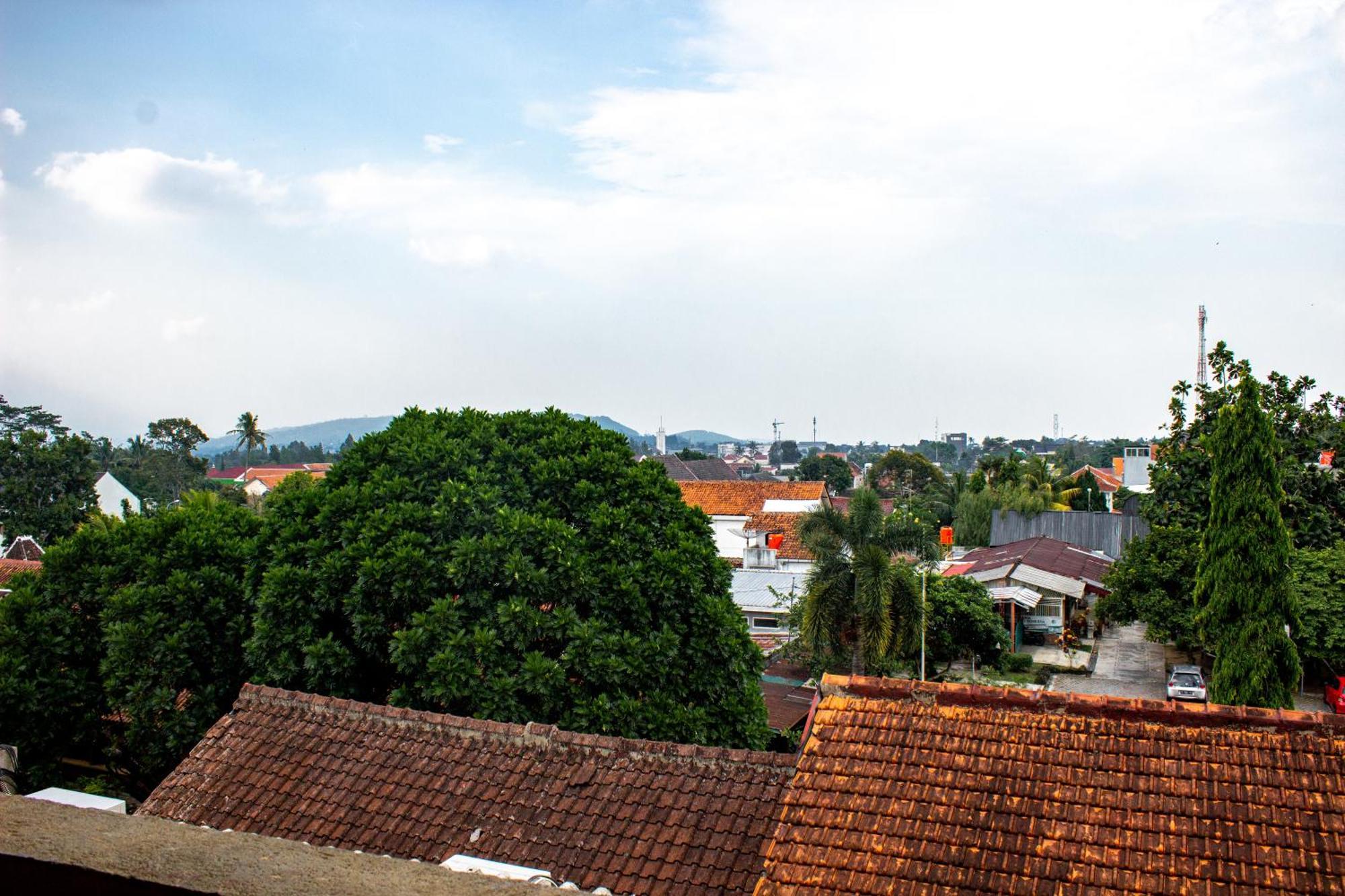 Kayu Arum Resort Salatiga Kültér fotó
